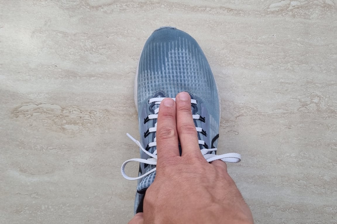 Proper shoe width test.